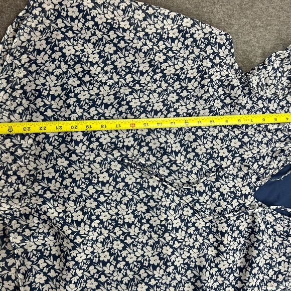 Lauren Conrad Women's Split V-Neck Tie Front Cap Flutter Sleeve Lined Blouse XXL - Picture 6 of 10